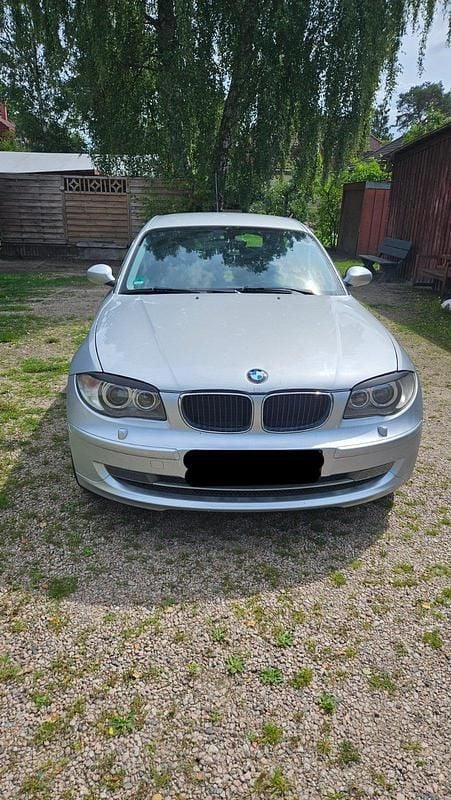 Silber Gebraucht 2008 BMW 118 Coupé Coupé | 3.000 € - Bild 1/4