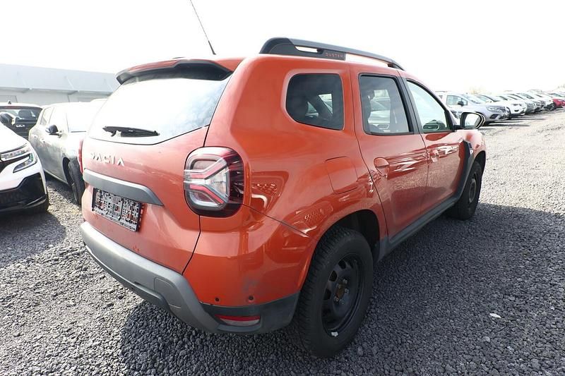 Gebraucht Dacia Duster Extreme 131 PS (96 kW) 2023 Orange metallic SUV