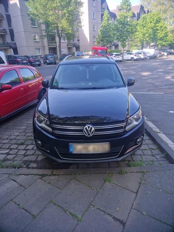 Schwarz Gebraucht 2013 VW Tiguan SUV | 7.300 € (Fairer Preis) - Bild 1/4