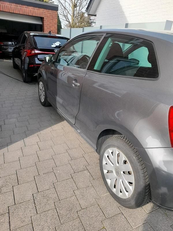 Gebraucht VW Polo 86 PS (63 kW) 2010 Grau Kleinwagen