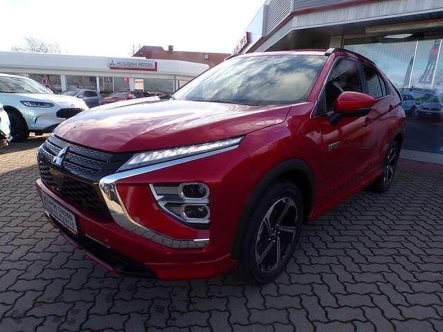 Dynamik rot Gebraucht 2024 Mitsubishi Eclipse Cross Plus SUV | 33.900 € (Teuer) - Bild 1/4