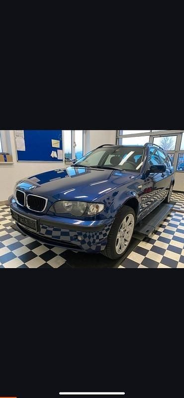 Blau Gebraucht 2004 BMW 320 Kombi | 1.500 € (Guter Preis) - Bild 1/4