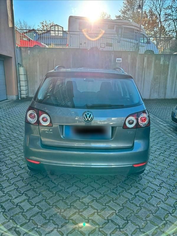 Gebraucht VW Golf VII 105 PS (77 kW) 2012 Grau Limousine