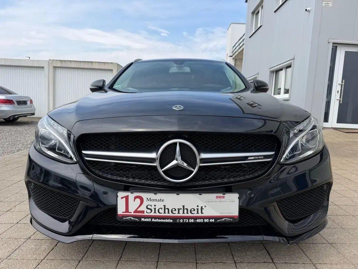 Gebraucht Mercedes C220 AMG line 170 PS (125 kW) 2018 Schwarz Kombi