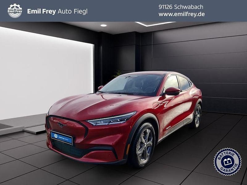 Lucidrot metallic Gebraucht 2023 Ford Mustang Mach-E SUV | 30.950 € (Superpreis) - Bild 1/4
