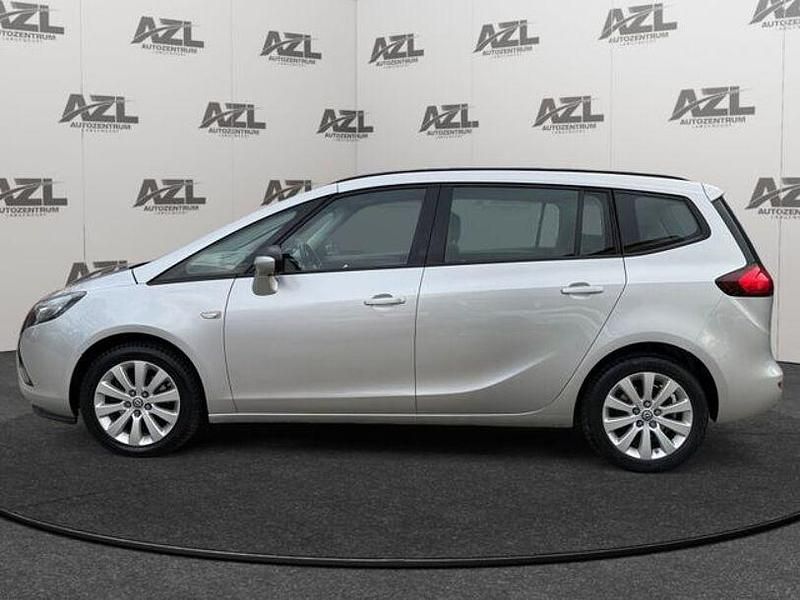 Gebraucht Opel Zafira Edition 140 PS (102 kW) 2016 Silber Van / Kleinbus