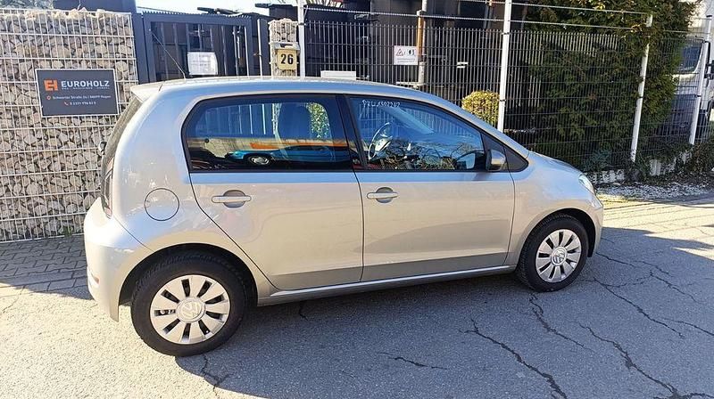 Gebraucht VW up! 75 PS (55 kW) 2017 Silber Kleinwagen