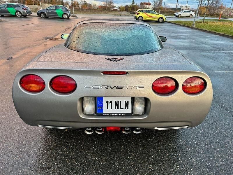 Second-hand Corvette C5 344 CP (253 kW) 2001 Argintiu Cabrio
