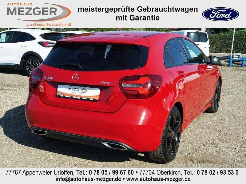Gebraucht Mercedes A200 184 PS (135 kW) 2016 Jupiterrot  unilack Limousine