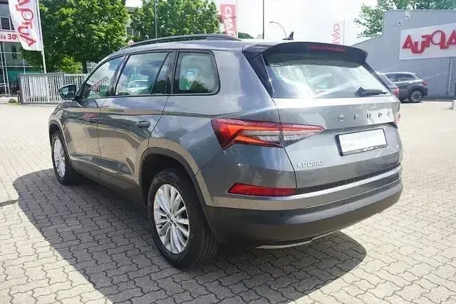 Gebraucht Skoda Kodiaq 150 PS (110 kW) 2024 Graphitgraumet. SUV