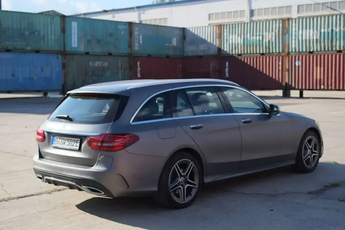 Gebraucht Mercedes C300e AMG line 306 PS (225 kW) 2020 Grau Kombi
