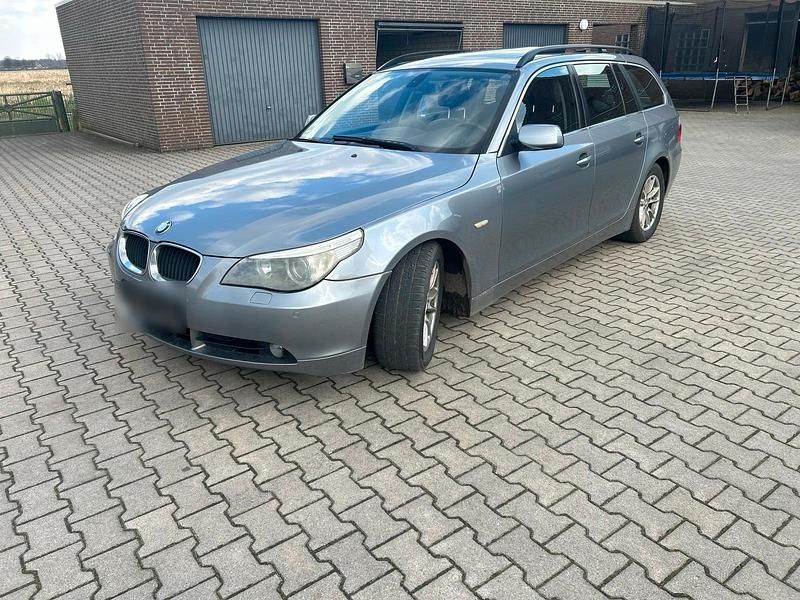 Usata BMW 525 176 CV (129 kW) 2004 Grigio Station wagon