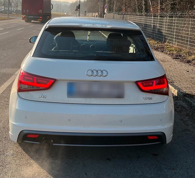 Gebraucht Audi A1 S-Line 89 PS (65 kW) 2013 Andere farben Kleinwagen