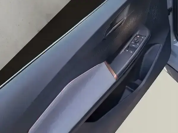 Gebraucht Cupra Born 150 kW (204 PS) 2024 Vaporgrau Kleinwagen