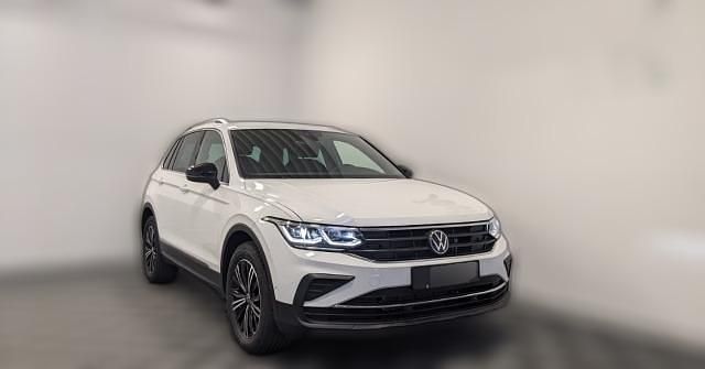 Gebraucht VW Tiguan Move 150 PS (110 kW) 2023 Farbe: SUV