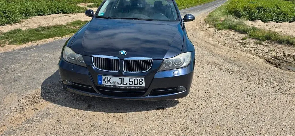 Gebraucht BMW 330 Performance 258 PS (189 kW) 2006 Blau Limousine