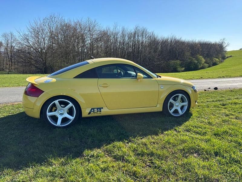 Gebraucht Audi TT Sport 224 PS (164 kW) 2003 Gelb Coupé