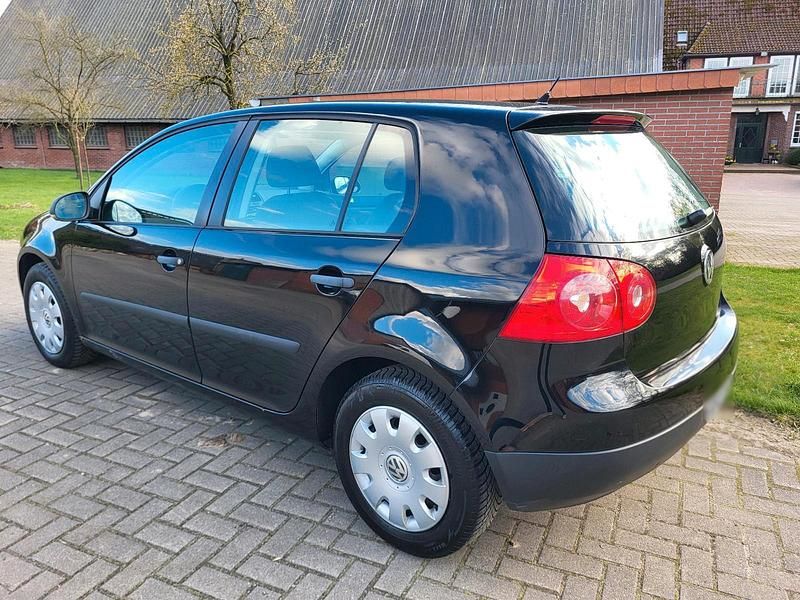 Gebraucht VW Golf V 105 PS (77 kW) 2007 Schwarz Kleinwagen