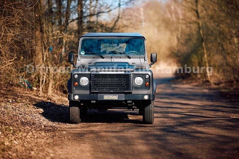 Gebraucht Land Rover Defender 122 PS (89 kW) 2014 Grau Kombi