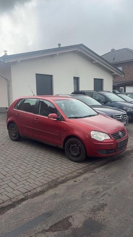 Gebraucht VW Polo 75 PS (55 kW) 2006 Rot Kleinwagen