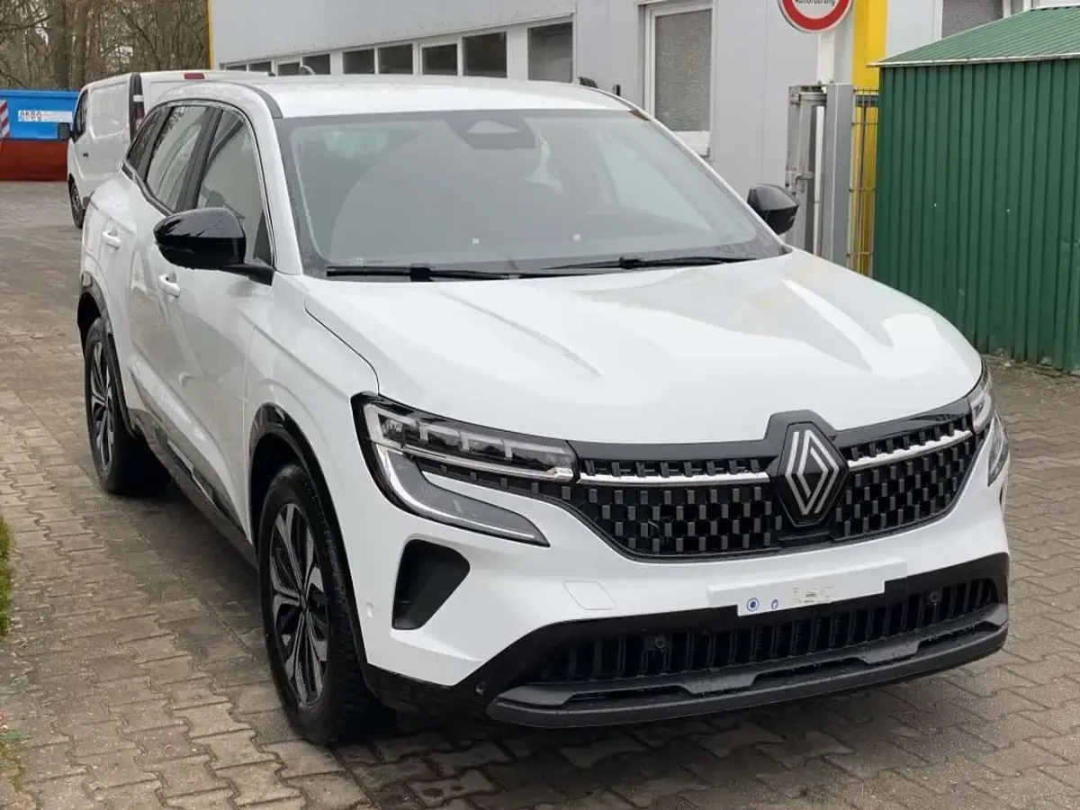 Gebraucht Renault Austral 158 PS (116 kW) 2025 Arktisweiß SUV