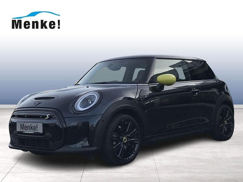Schwarz Gebraucht 2022 Mini Cooper SE Kleinwagen | 19.999 € (Etwas zu teuer) - Bild 1/4