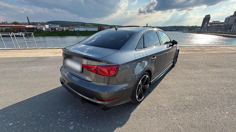 Second-hand Audi A3 S-Line 184 CP (135 kW) 2016 Gri Berlinǎ