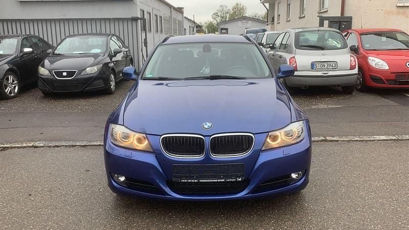 Gebraucht BMW 318 Comfort Edition 143 PS (105 kW) 2010 Blau Kombi
