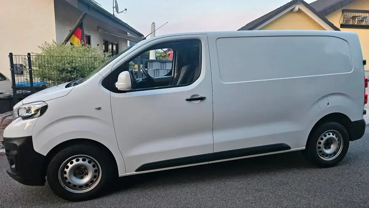 Gebraucht Peugeot Expert 122 PS (89 kW) 2016 Weiß Van