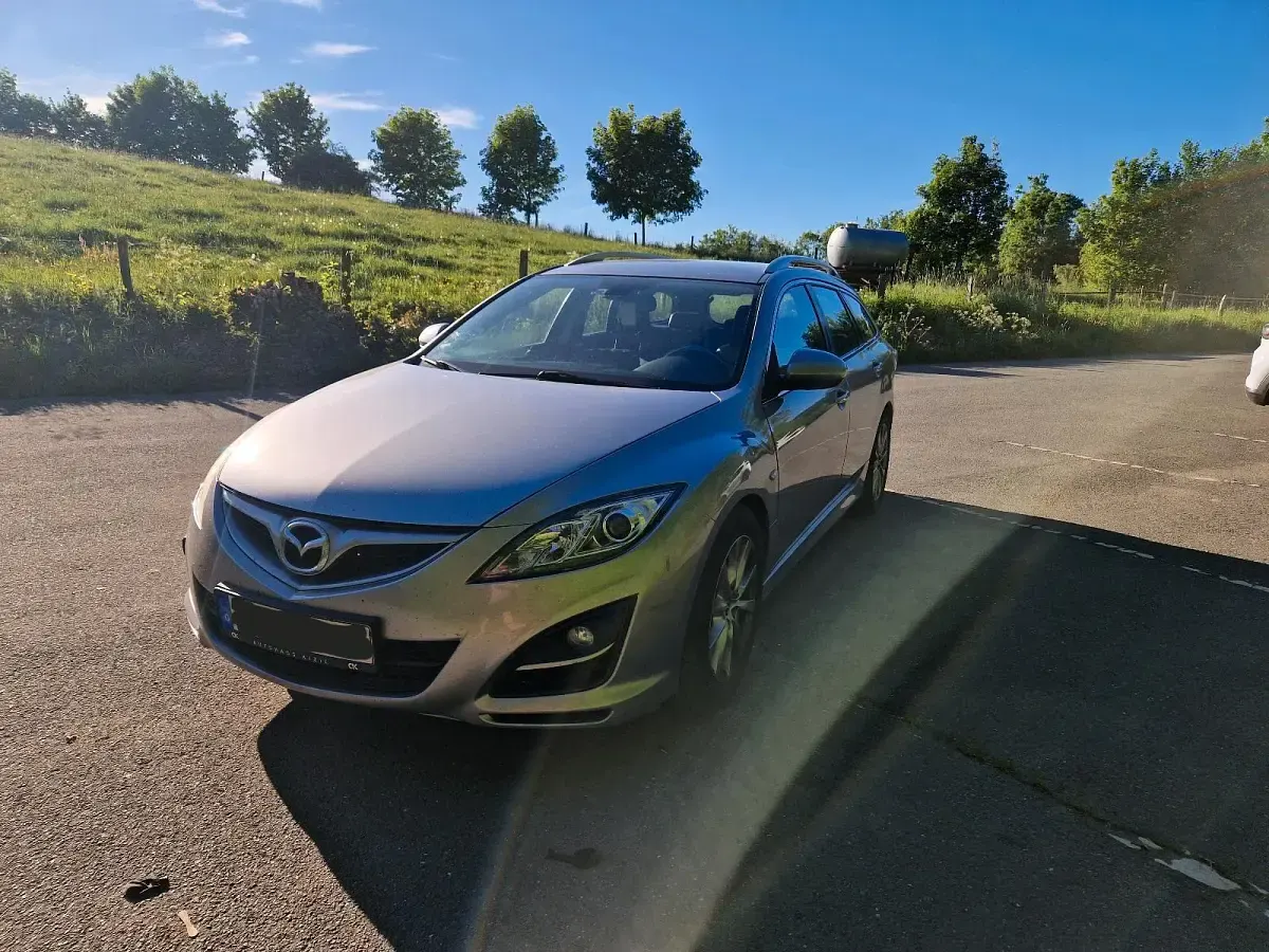 Gebraucht Mazda 6 163 PS (119 kW) 2011 Grau Kombi