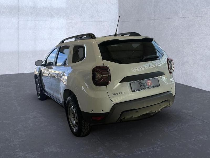 Gebraucht Dacia Duster Journey 116 PS (85 kW) 2023 Gletscherweiss SUV