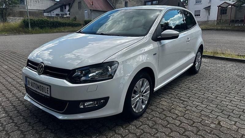 Weiß Gebraucht 2013 VW Polo Life | 7.600 € (Fairer Preis) - Bild 1/4