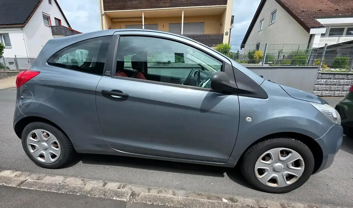 Gebraucht Ford Ka 69 PS (50 kW) 2009 Grau Kleinwagen