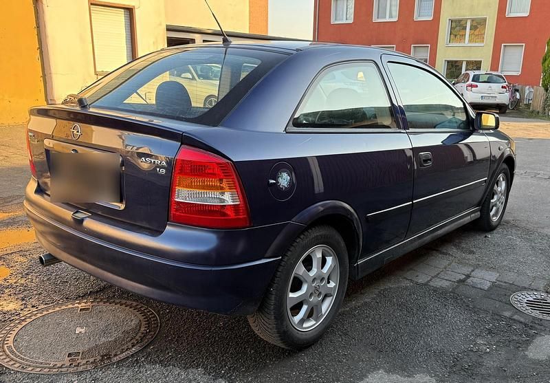 Gebraucht Opel Astra 75 PS (55 kW) 1999 Blau Coupé