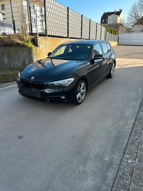 Gebraucht BMW 118 Advantage 150 PS (110 kW) 2015 Schwarz Kleinwagen