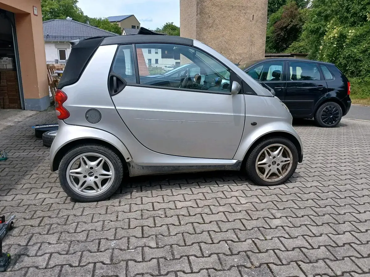 Gebraucht Smart ForTwo Cabrio 61 PS (44 kW) 2003 Silber Cabrio
