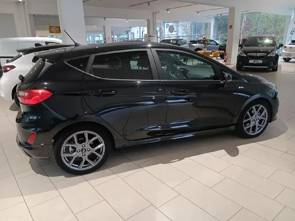 Gebraucht Ford Fiesta ST-Line 125 PS (91 kW) 2023 Agate black metallic Kleinwagen