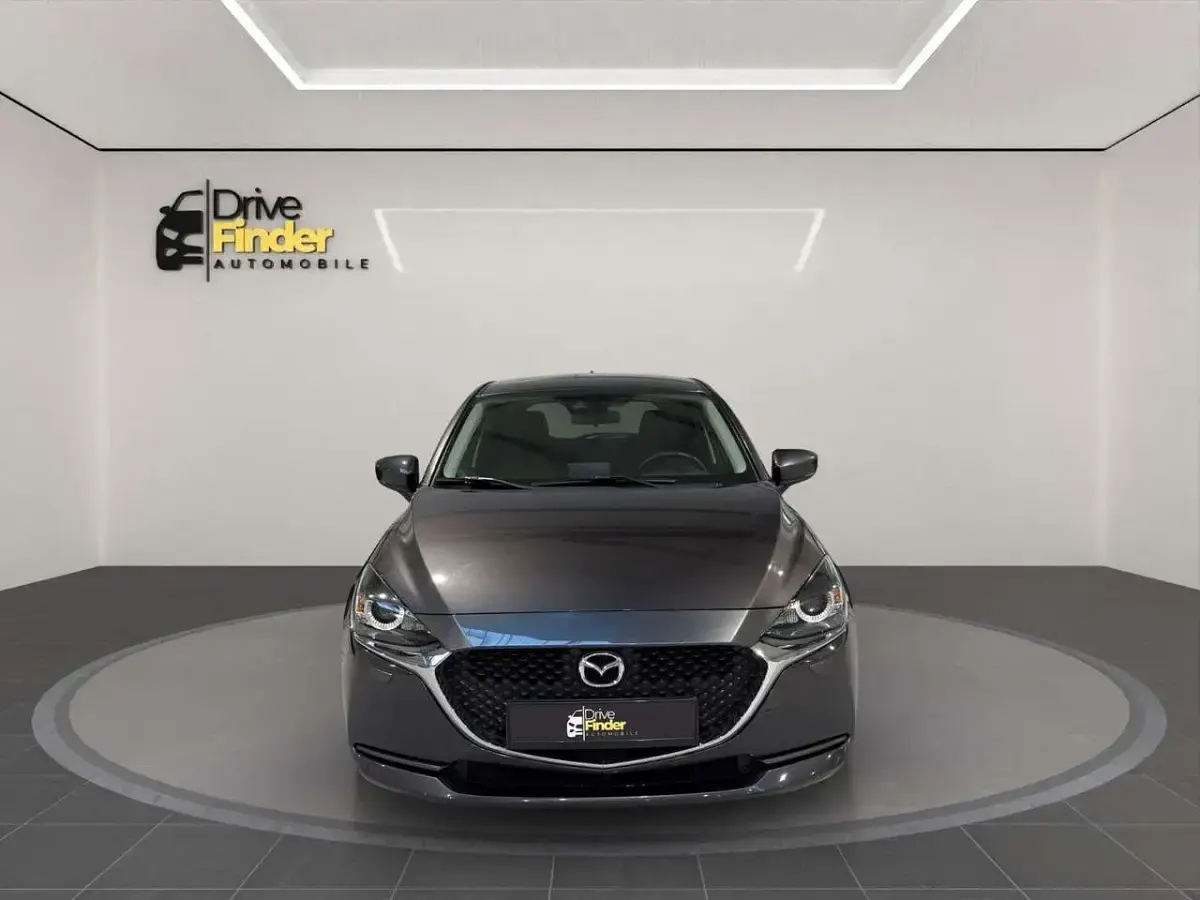 Używany Mazda 2 Kizoku 90 KM (66 kW) 2020 Szary Hatchback
