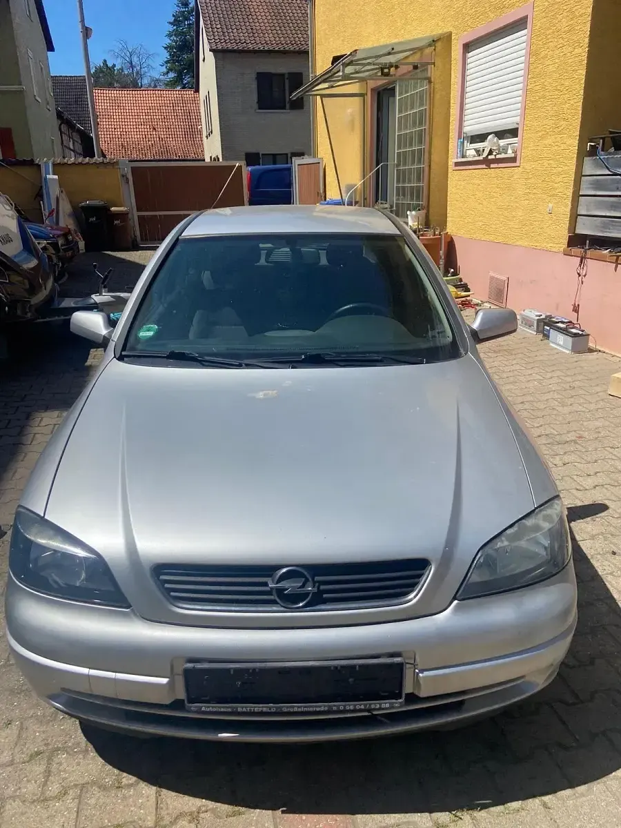 Gebraucht Opel Astra Njoy 84 PS (61 kW) 2003 Silber Limousine