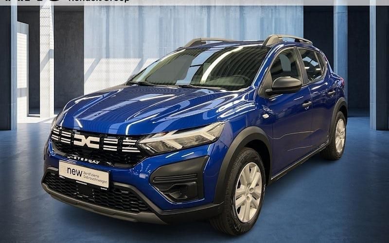 Blau Gebraucht 2024 Dacia Sandero Essentiel Limousine | 15.500 € (Fairer Preis) - Bild 1/4