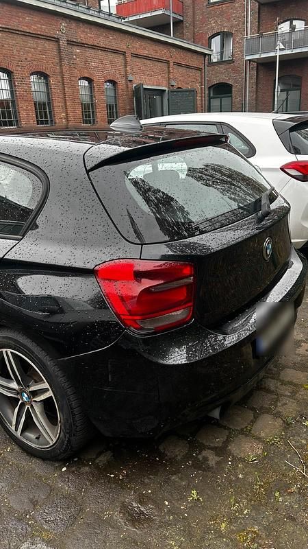 Gebraucht BMW 118 170 PS (125 kW) 2011 Schwarz Kleinwagen