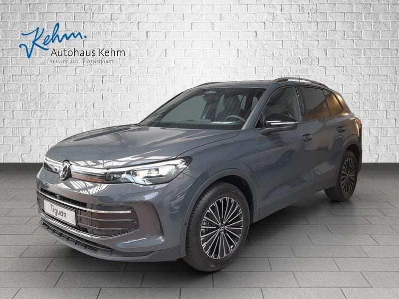 Grau Neu 2025 VW Tiguan Life SUV | 53.420 € - Bild 1/4