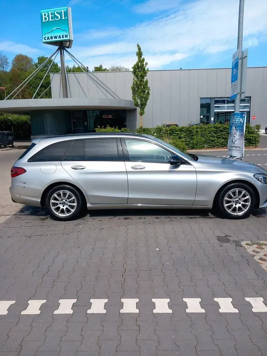 Gebraucht Mercedes C250 204 PS (150 kW) 2018 Schwarz Kombi