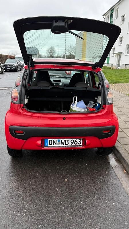 Gebraucht Citroën C1 70 PS (51 kW) 2006 Rot Kleinwagen