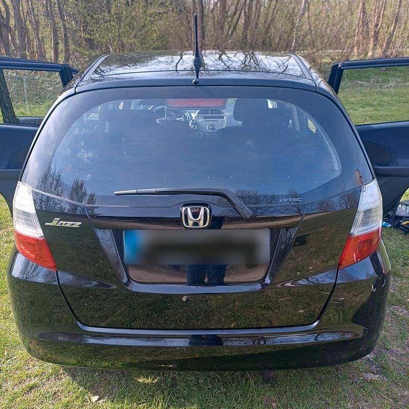 Gebraucht Honda Jazz 90 PS (66 kW) 2011 Schwarz Kleinwagen