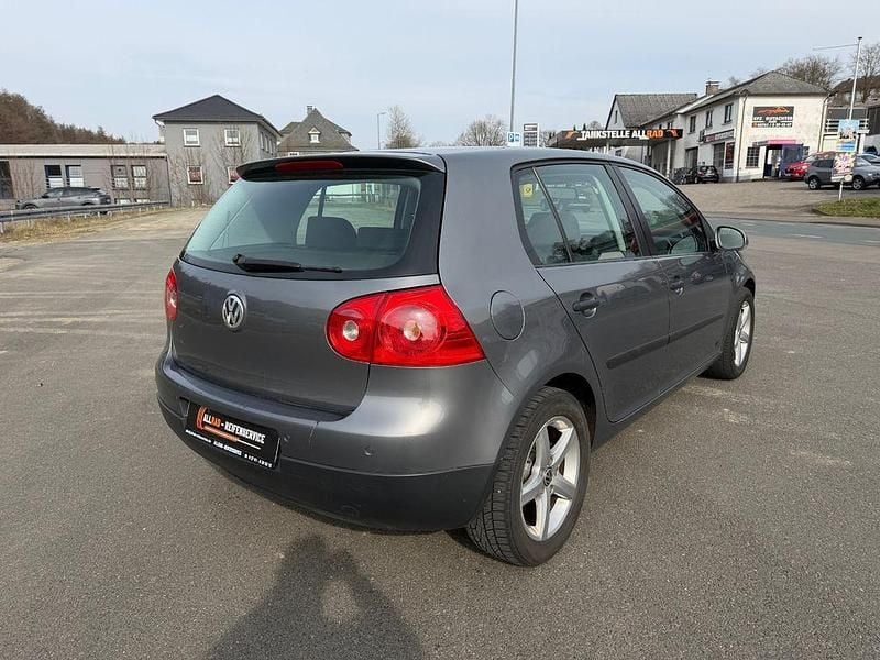 Gebraucht VW Golf IV Trendline 116 PS (85 kW) 2004 Grau Limousine