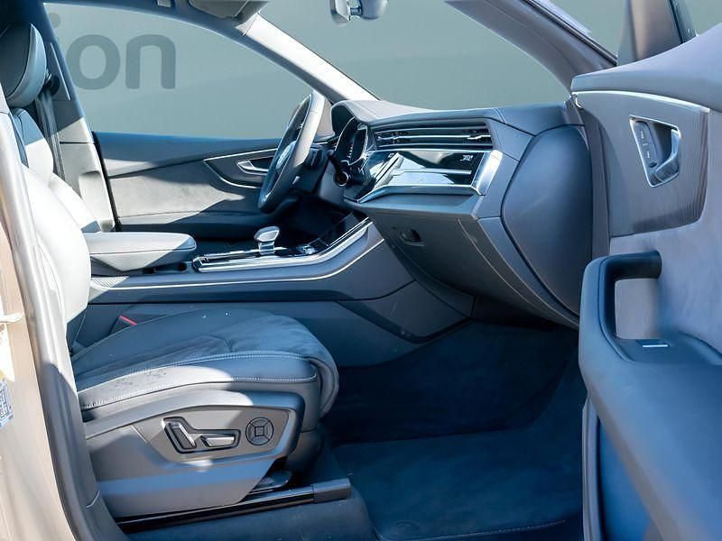 Gebraucht Audi Q8 286 PS (210 kW) 2025 Gold SUV