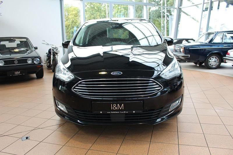 Schwarz Gebraucht 2017 Ford Grand C-Max Van / Kleinbus | 10.890 € (Fairer Preis) - Bild 1/4