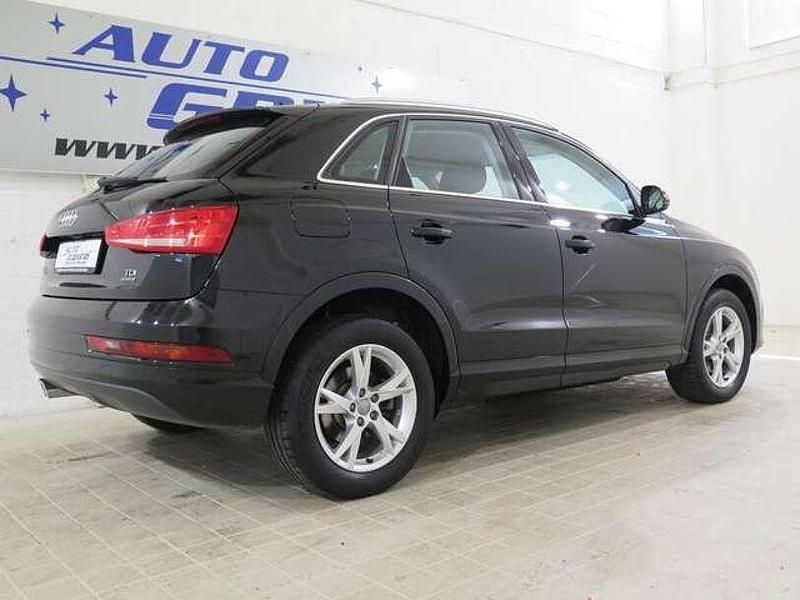 Gebraucht Audi Q3 Sport 150 PS (110 kW) 2017 Brillantschwarz SUV