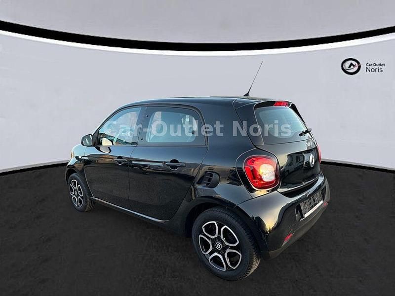 Gebraucht Smart ForFour Basis 71 PS (52 kW) 2016 Schwarz Kleinwagen